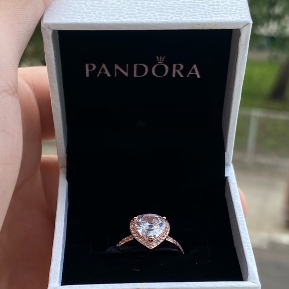 Pandora Ring - Picture 1 of 4